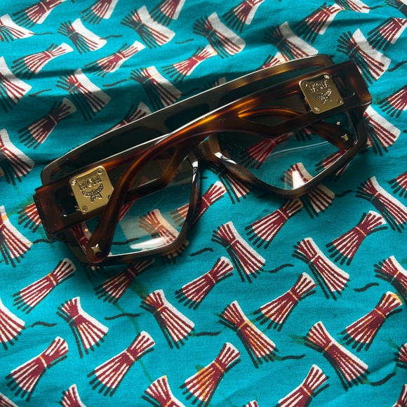 MCM Unisex Black Brown Tortoise Shell Gradient Lens Sunglasses - Picture 7 of 14